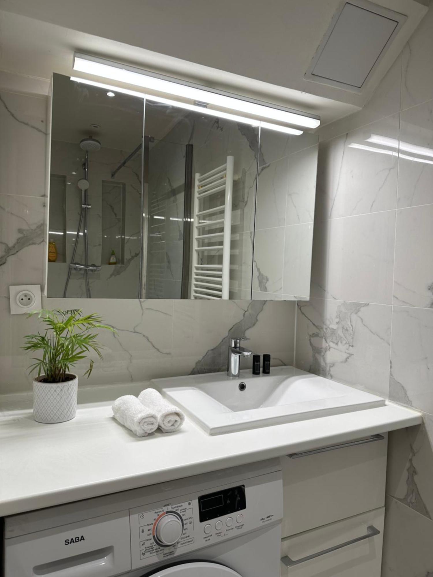 Super Appartement Refait A Neuf Beaucoup De Charme Boulogne-Billancourt Dış mekan fotoğraf
