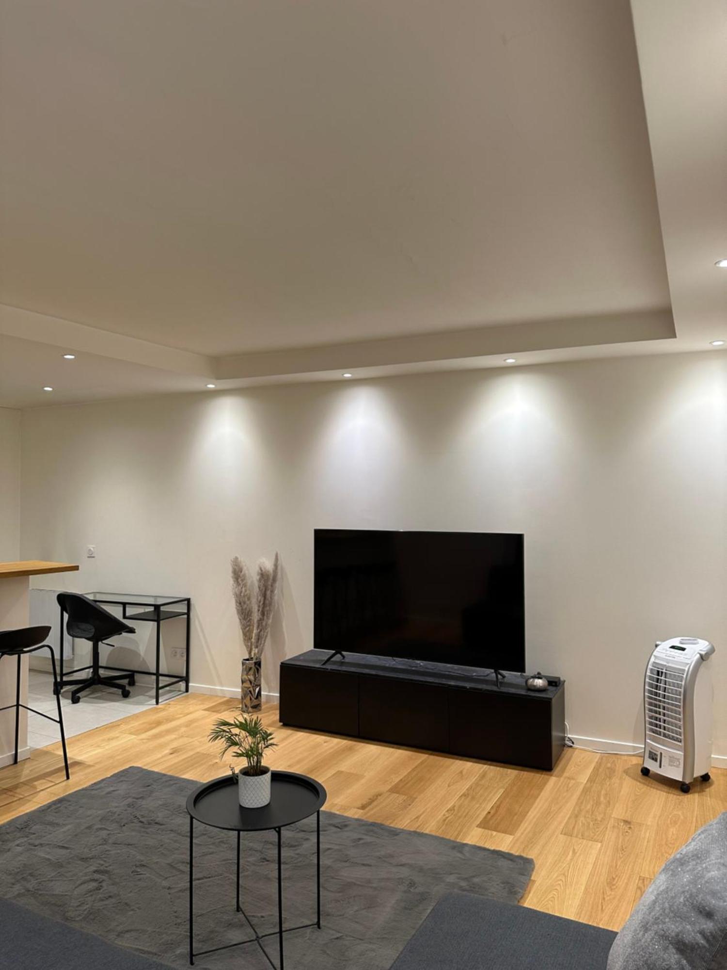Super Appartement Refait A Neuf Beaucoup De Charme Boulogne-Billancourt Dış mekan fotoğraf